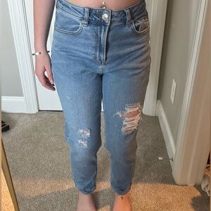 American Eagle Outfitters Light Blue Distressed Women’s Boyfriend Jean